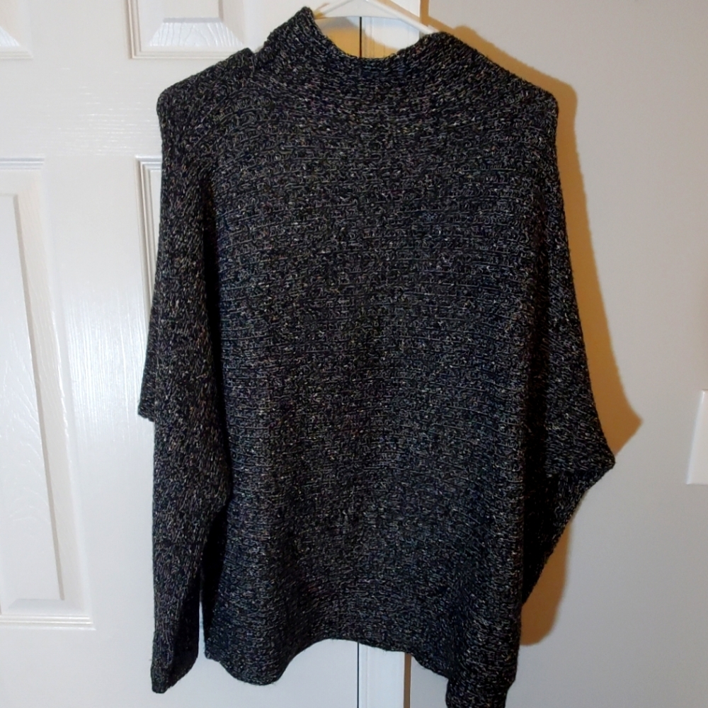 Max studio sweater